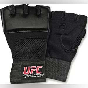 NWT - UFC Gel Training Gloves